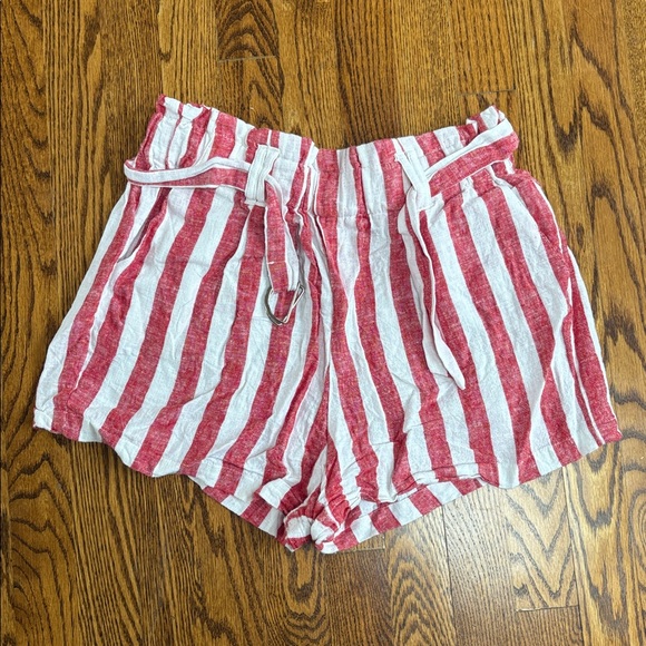 Striped Red and White Shorts Size L - Picture 2 of 6